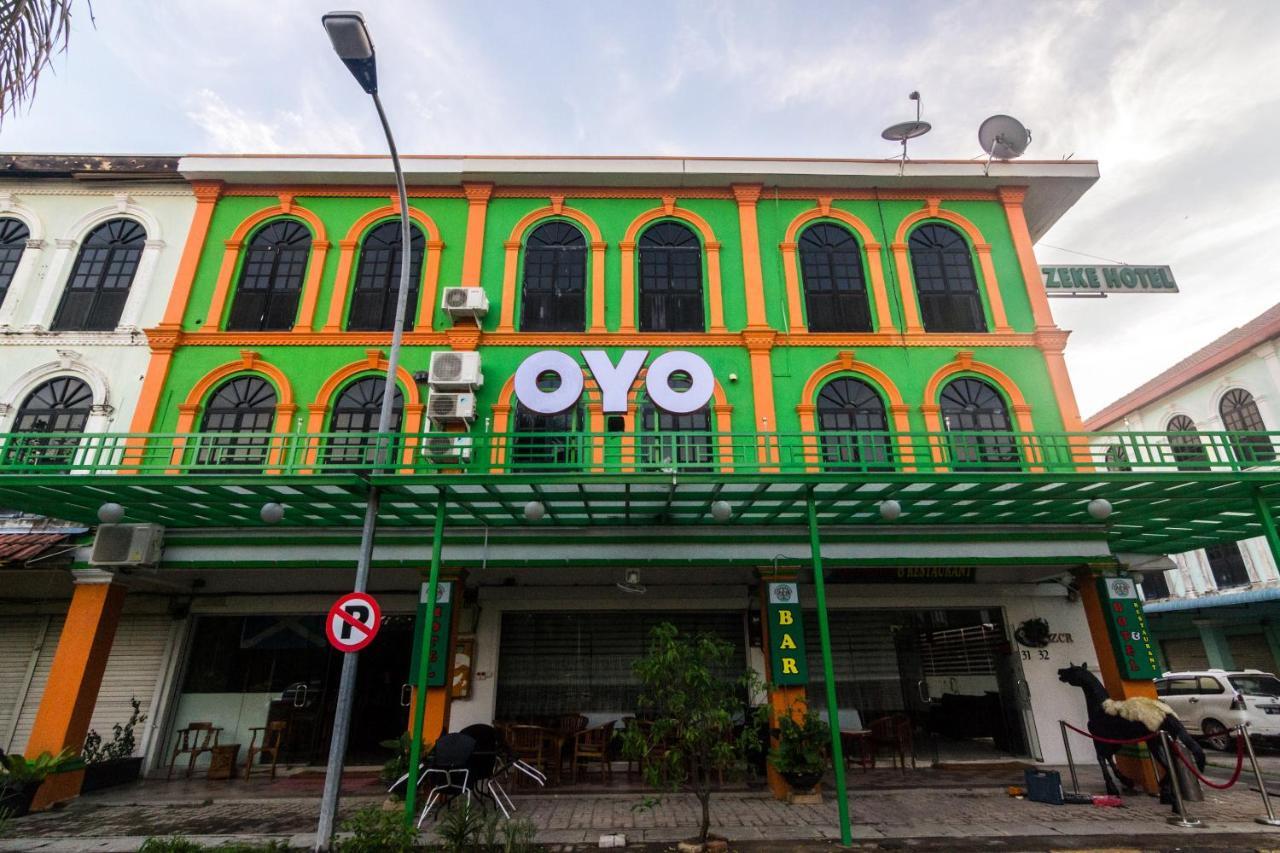 Vaccinated Staff - Oyo 1771 Zeke Hotel Batam Exterior foto
